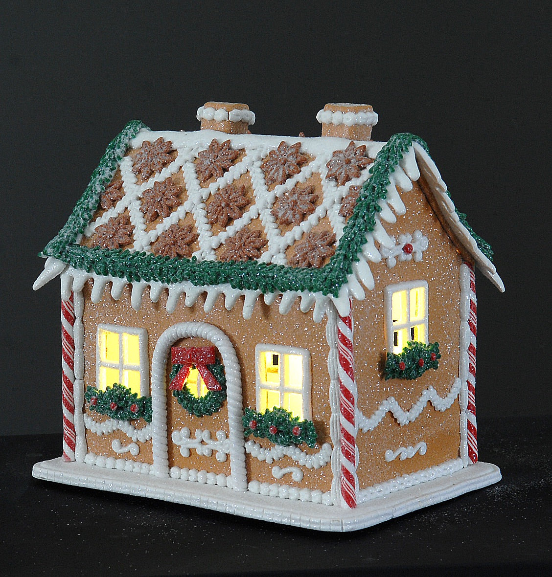 Traditional Gingerbread House 20cm w/led (99753)